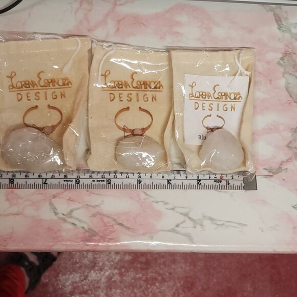 White Quartz Tumble stone  sealed in package not touched - Picture 4 of 4